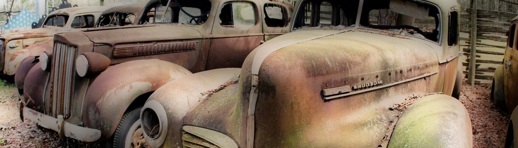 Old Cars in HDR, by Craig ONeal (https://flickr.com/photos/craigoneal/2305677763/)